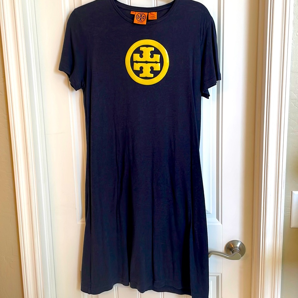 Tory Burch T-shirt dress in navy with yellow logo size L